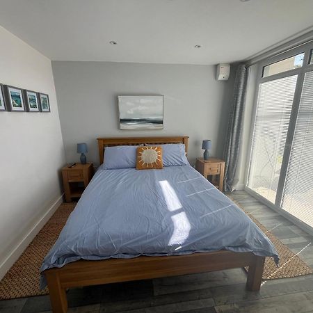 Entire Guest Suite In Four Mile Bridge, Rhoscolyn Valley 外观 照片